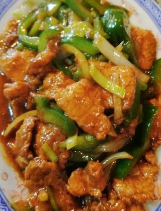 48 - Carne de Vaca com Pimentos