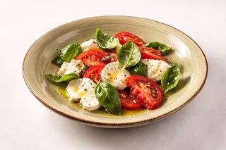 Caprese salata