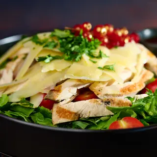 Salata cu Piept de Pui