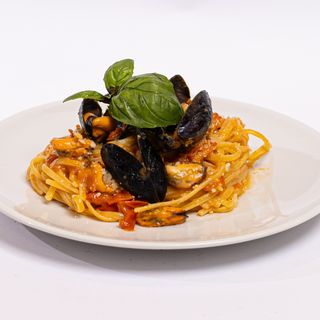 A linguin cozze e pecorino