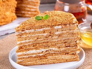 Медовик (180g)