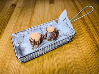 CROQUETAS DE PUCHERO CON MAYONESA DE HIERBABUENA (2 UDS.)