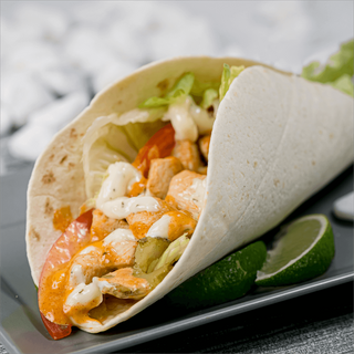 Тако з соковитим курчам (200г)