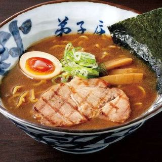 辛味增拉面(Ramen de miso picante)