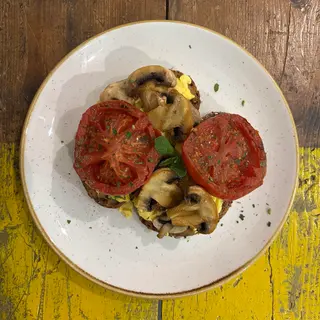 OnToast funghi e pomodori