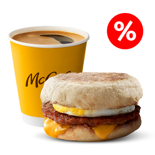 მაფინი კვერცხით და ხორცით და ყავა