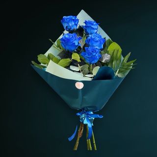 Buchet 5 Trandafiri Albaștri 