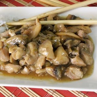 Pollo con champiñones