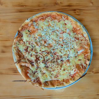 Pizza četiri vrste sira 