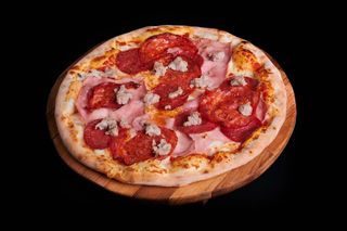 Pizza Quattro Salumi mica Ø 33cm