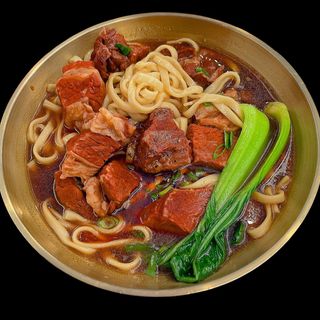 Ramen con Manzo Brasata（红烧牛肉拉面）