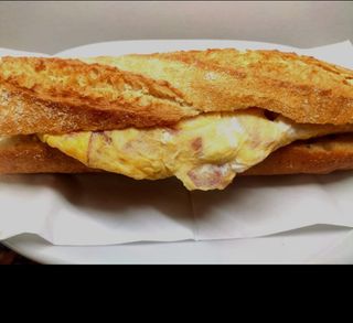 Bocadillo De Tortilla