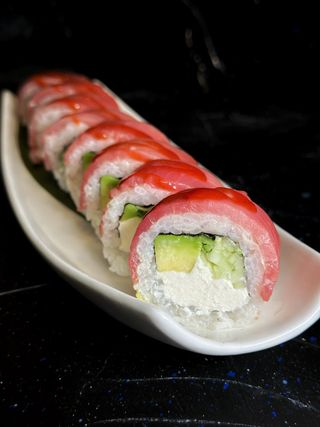 Філадельфія з Тунцем та авокадо