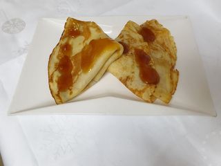 Palačinke sa džemom od kajsija