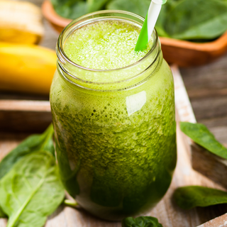 #4 Manzana + Espinaca + albahaca + limón + apio + pepino (250 Ml.)