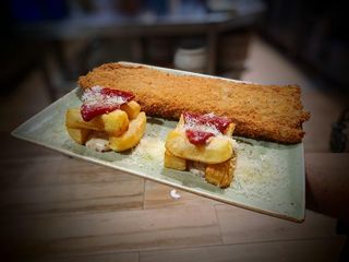 Cachopo De Cecina I.G.P. Y Queso De Cabra