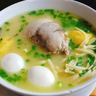 Caldo de gallina