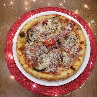 Пица Прошуто и патладжан (570г)