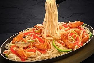 Noodles Udon cu pui 