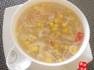 95.Sopa de maíz con cangrejo
