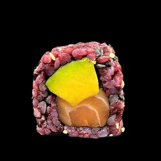 Uramaki black salmone avocado 
