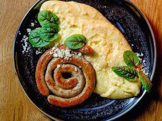 Полента з ковбасками та пармезаном (400g)