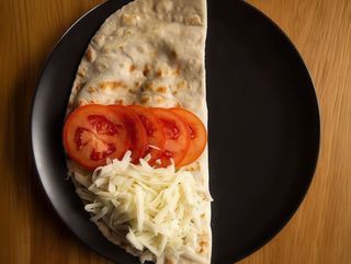 Янтик сир та помідор (200g)