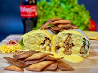 ბურიტო ჩედარის ყველით კომბო