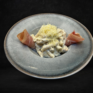 Spaghetti ili pene ili taljatele sa piletinom u sir sosu