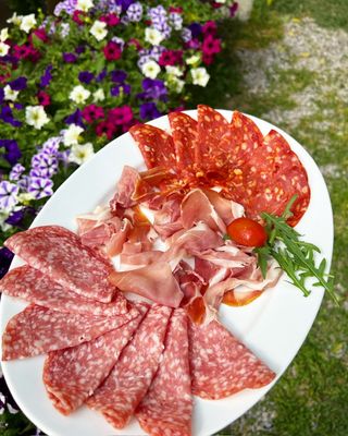 Микс италиански сирена и салами (150г)