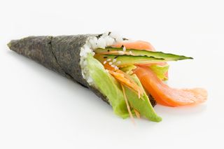 Temaki salmón