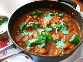 Lambo madras curry