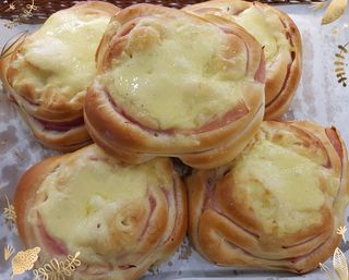 Pecivo nadjeveno sa šunkom i sirom