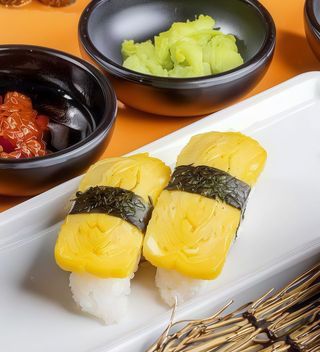 Nigiri tamago