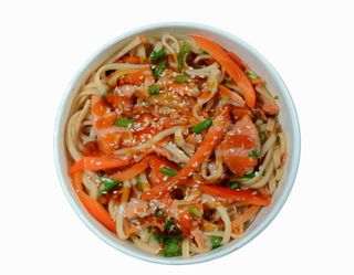 Лапша Лосось в соусе Терияки  (1шт/330г)