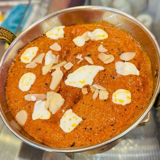 Chicken tikka masala with rice