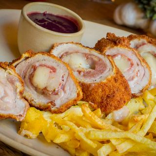 Flamenquín Triana de ibérico y crema de queso