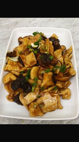 Pui cu ciuperci si bambus