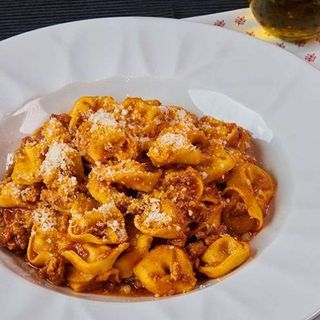 Tortellini al ragu