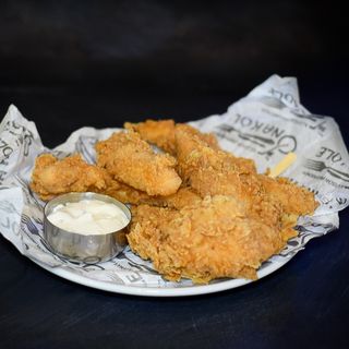 Stripsy z fileta kurczaka w panierce