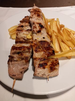 Ražnjići porcija 400 gr