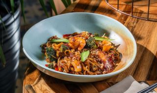 РИСОВА ЛОКШИНА З МОРЕПРОДУКТАМИ (400г)
