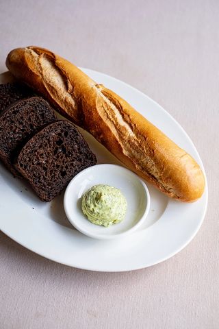 Baghetă de grâu cu unt