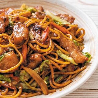 Yakisoba Con Ternera