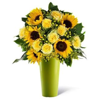 Bouquet di girasoli e rose gialle