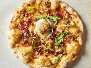 Pizza Boletus y setas con jamón ibérico