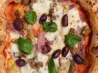 Pizza Capricciosa Ø 33cm