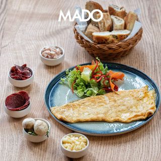 Omlet sa sudžukom i suhim mesom