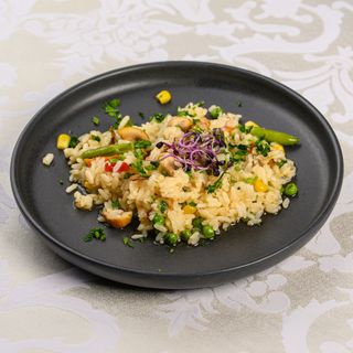 Orez cu legume și ciuperci