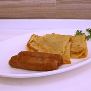 2 Pancakes + 2 Sausages + 2 samosa + white Coffee